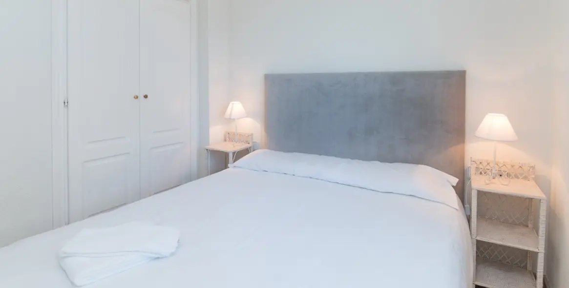 Sale of middle floor apartment in La Duquesa 11