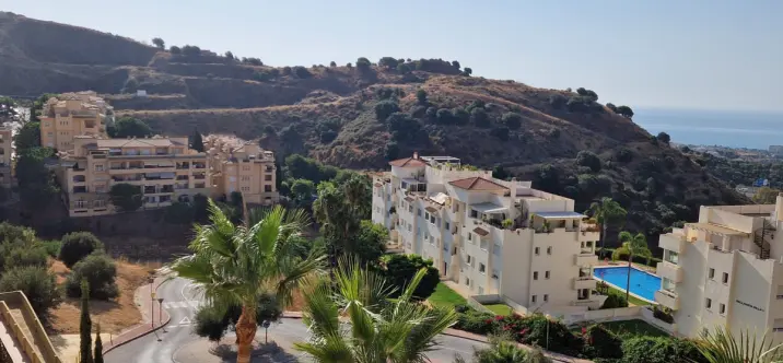 Продажа апартаментов на среднем этаже в Calahonda 0