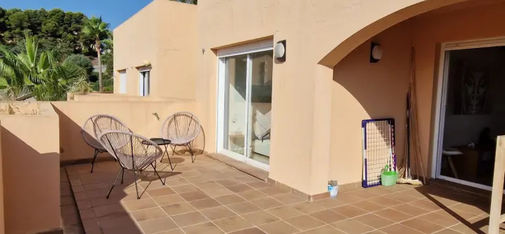 Продажа апартаментов на среднем этаже в Calahonda 3