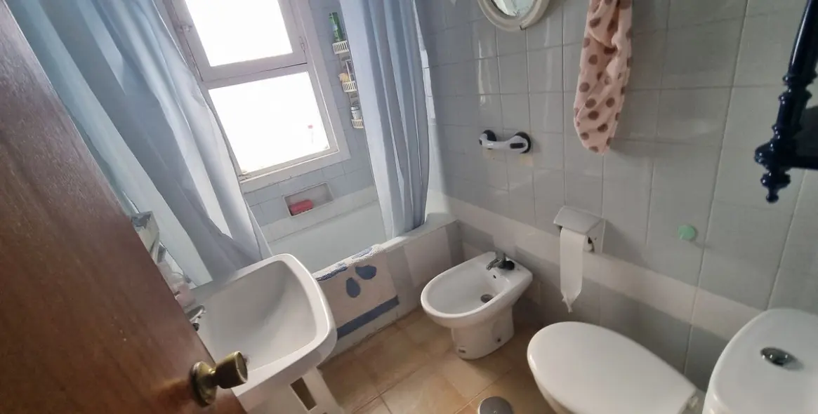 Продажа апартаментов на среднем этаже в Los Boliches 13