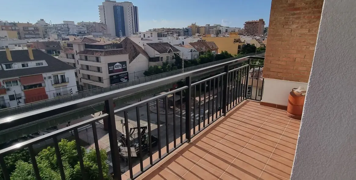 Продажа апартаментов на среднем этаже в Los Boliches 15