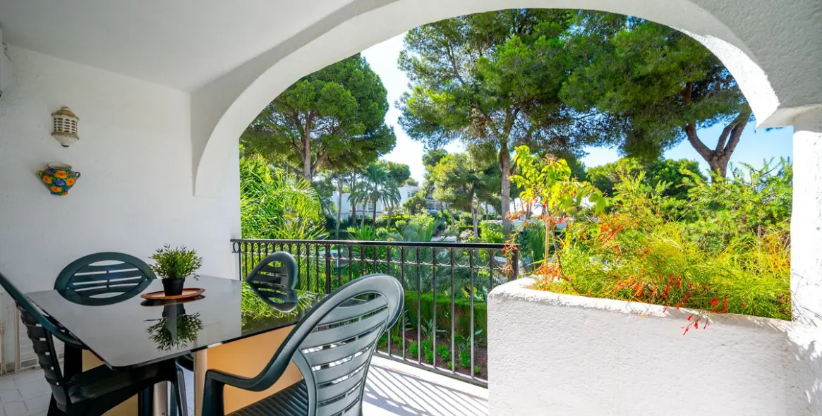 Продажа апартаментов на среднем этаже в Miraflores 2