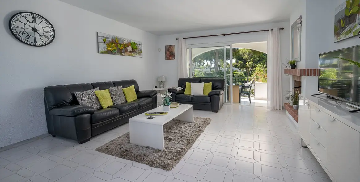 Продажа апартаментов на среднем этаже в Miraflores 3