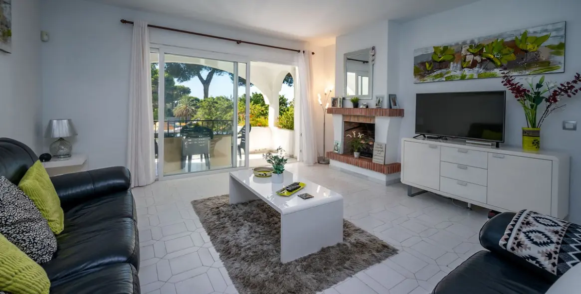 Продажа апартаментов на среднем этаже в Miraflores 4