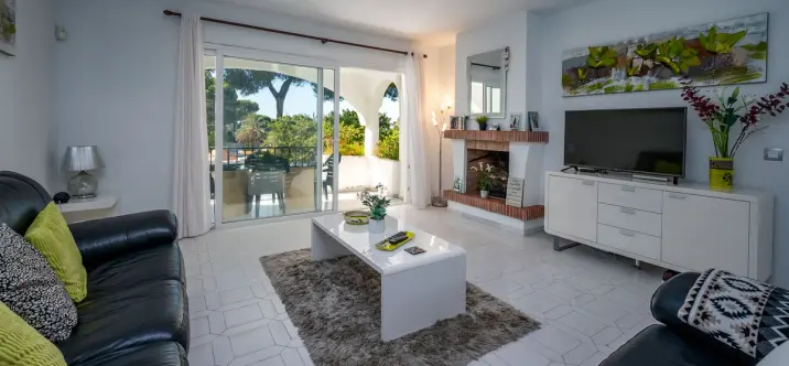 Продажа апартаментов на среднем этаже в Miraflores 3