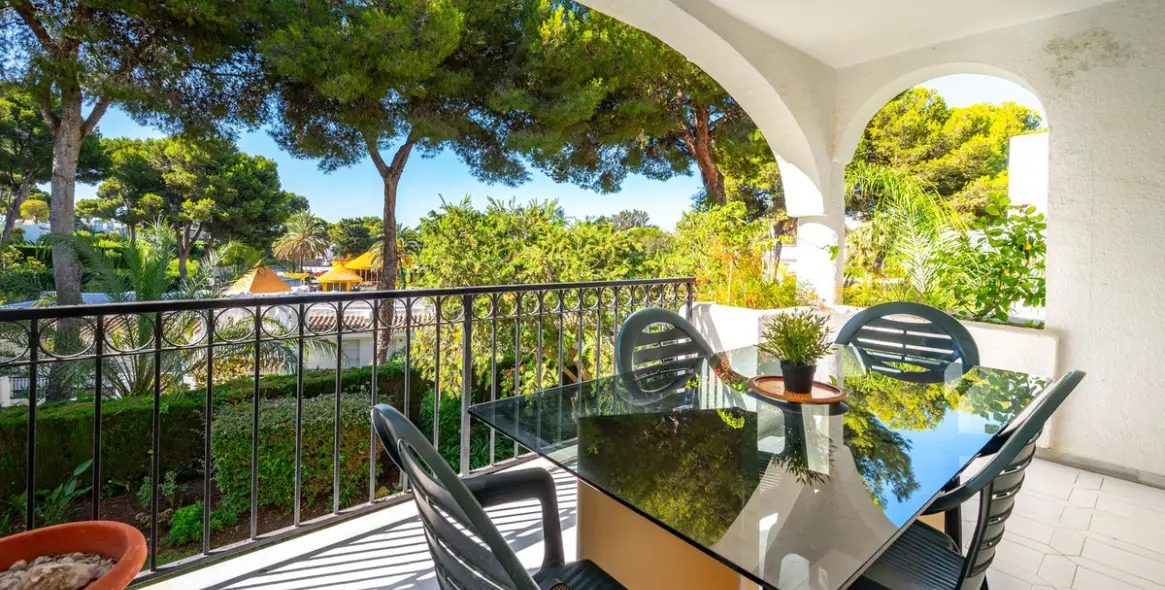 Продажа апартаментов на среднем этаже в Miraflores 17