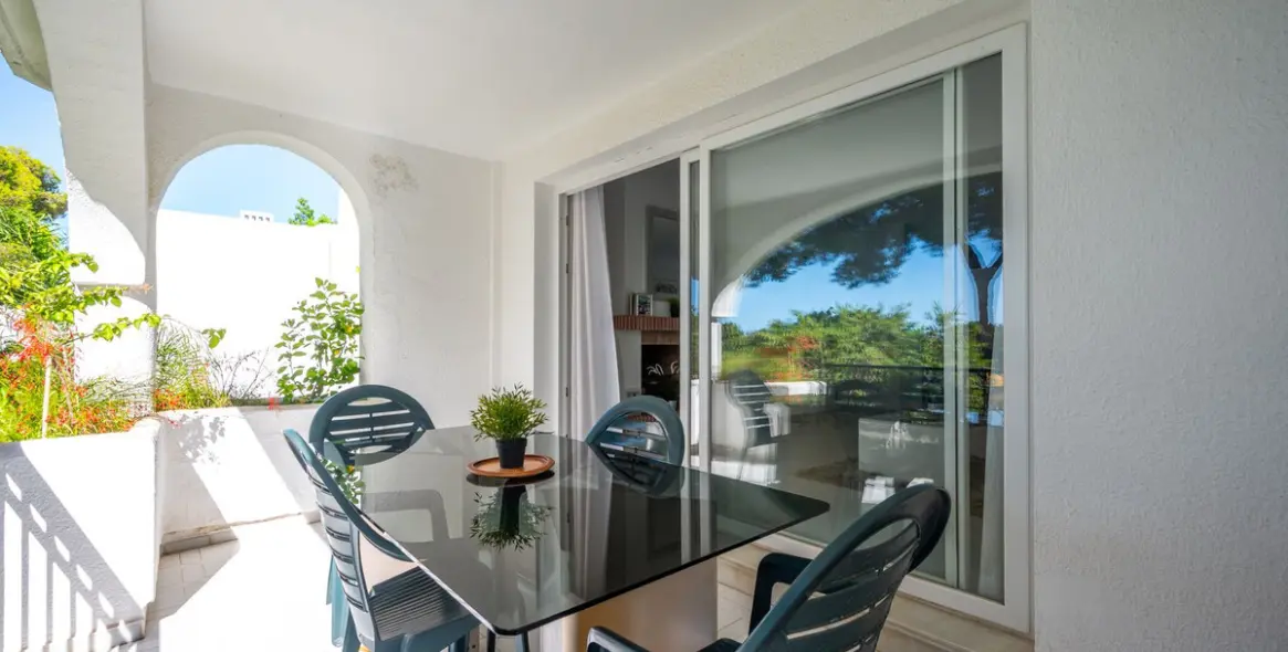 Продажа апартаментов на среднем этаже в Miraflores 18