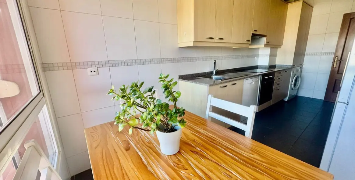 Продажа апартаментов на среднем этаже в Los Pacos 8