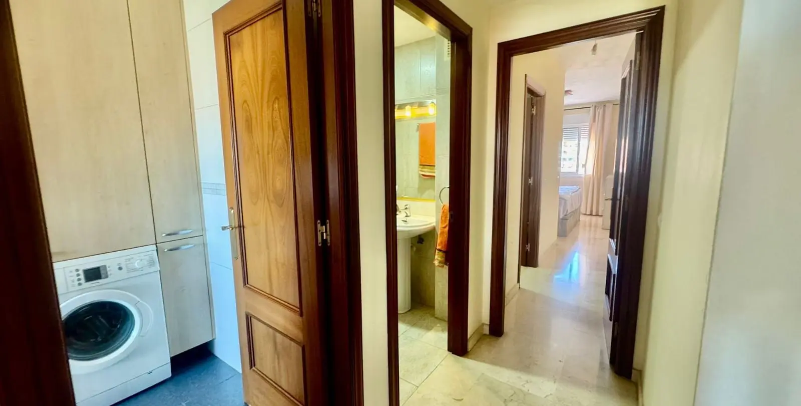 Venta de apartamento en planta media en Los Pacos 6
