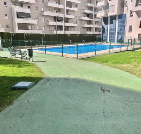 Sale of middle floor apartment in Nueva Andalucía