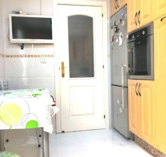 Sale of middle floor apartment in Nueva Andalucía