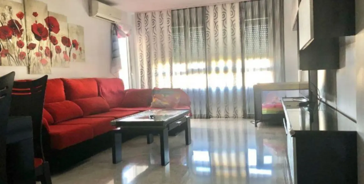 Sale of middle floor apartment in Nueva Andalucía 5