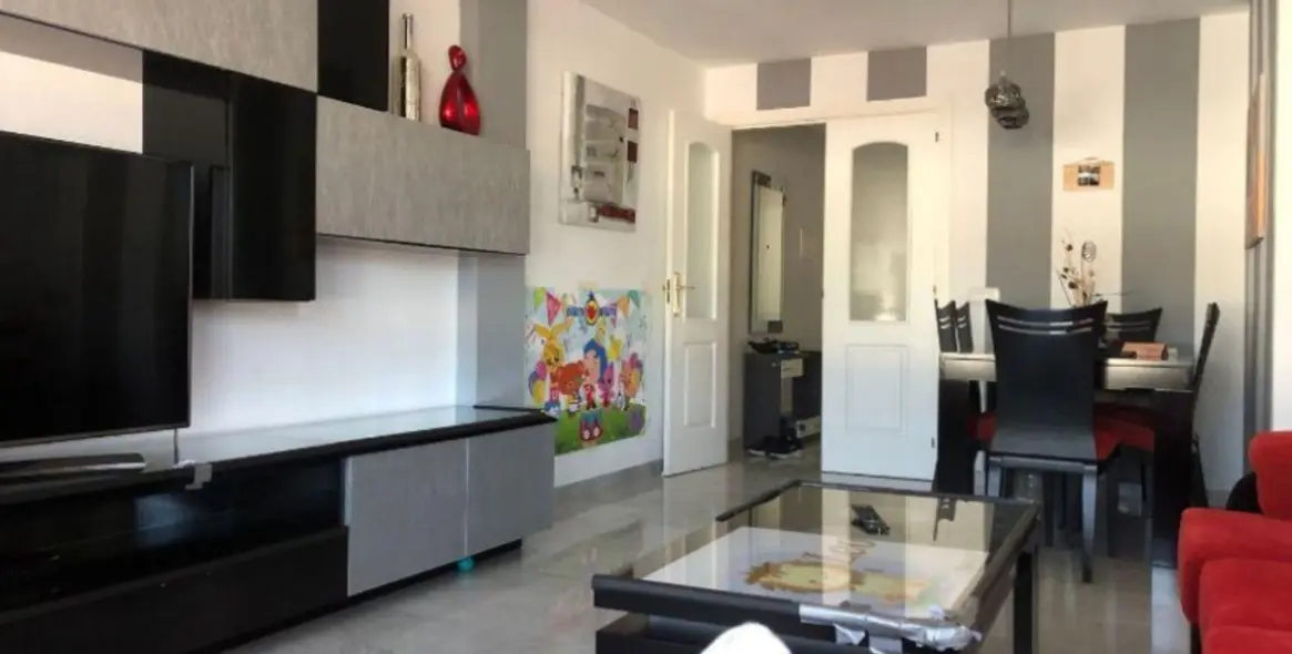 Sale of middle floor apartment in Nueva Andalucía 6