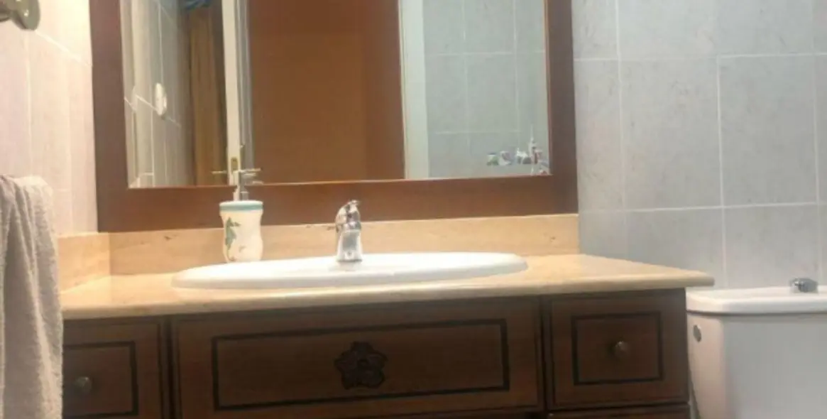 Sale of middle floor apartment in Nueva Andalucía 10