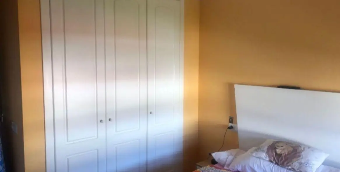 Sale of middle floor apartment in Nueva Andalucía 13