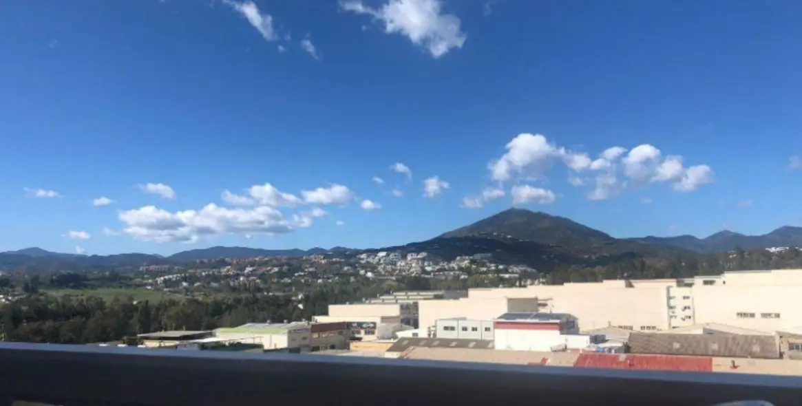 Sale of middle floor apartment in Nueva Andalucía 17