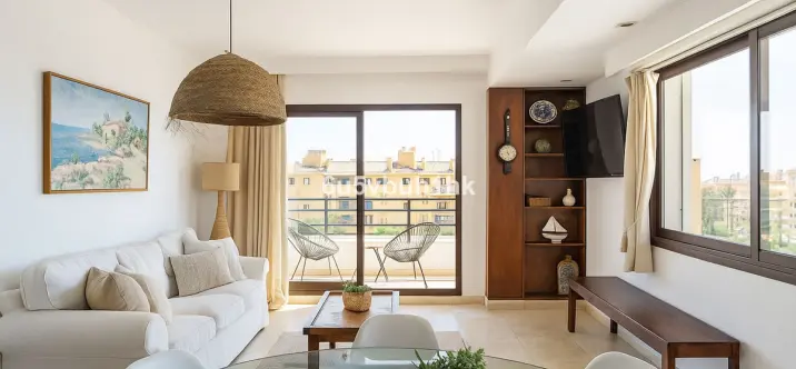 Sale of middle floor apartment in San Pedro de Alcántara 3