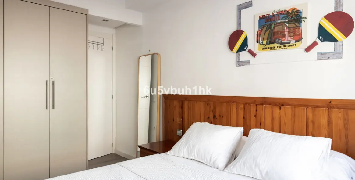 Sale of middle floor apartment in San Pedro de Alcántara 18