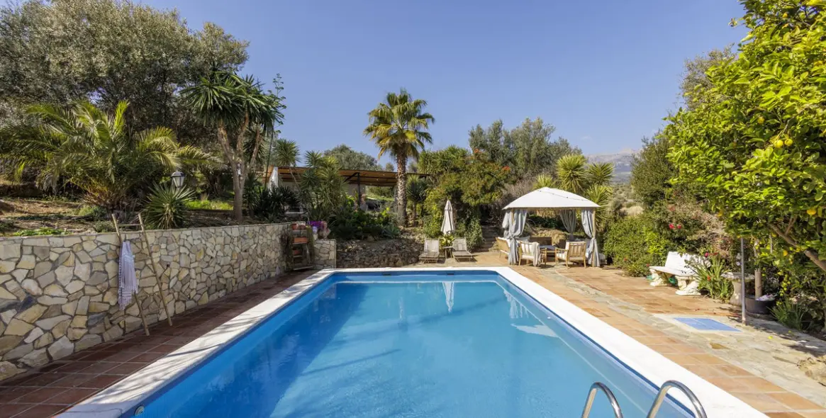 Sale of detached villa in Riogordo 5