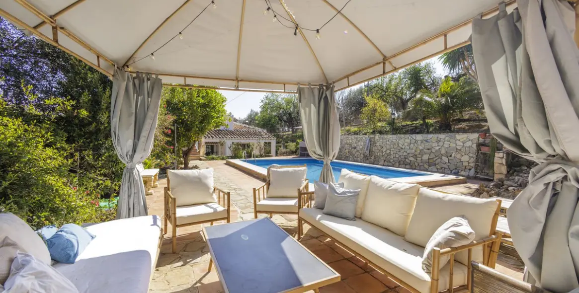 Sale of detached villa in Riogordo 10