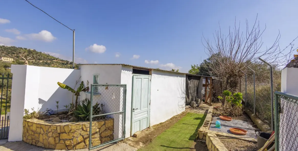 Sale of detached villa in Riogordo 15