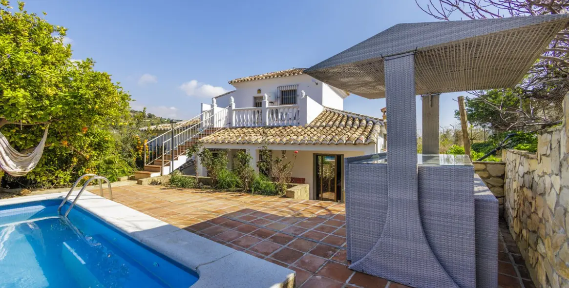 Sale of detached villa in Riogordo 18