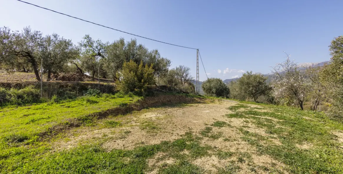 Sale of detached villa in Riogordo 46