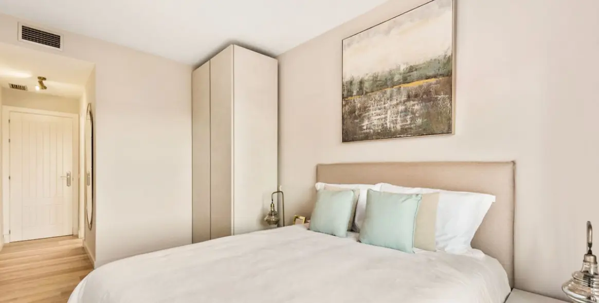 Sale of penthouse in El Paraiso 2