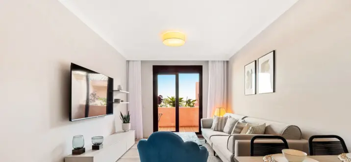 Penthouse R4991704 2