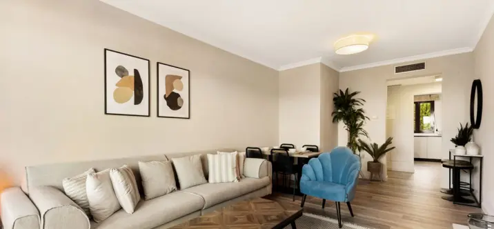 Penthouse R4991704 3