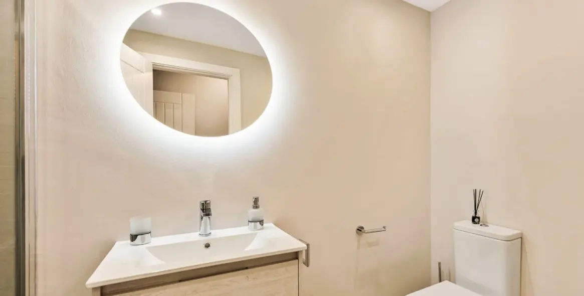 Sale of penthouse in El Paraiso 18