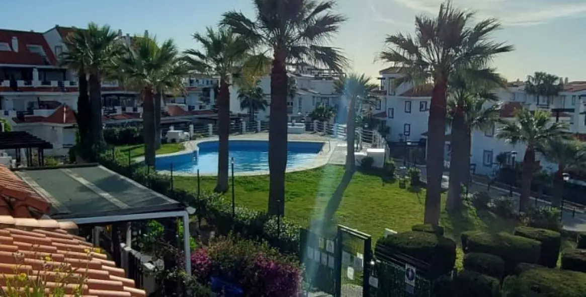 Продажа апартаментов на среднем этаже в Manilva 2