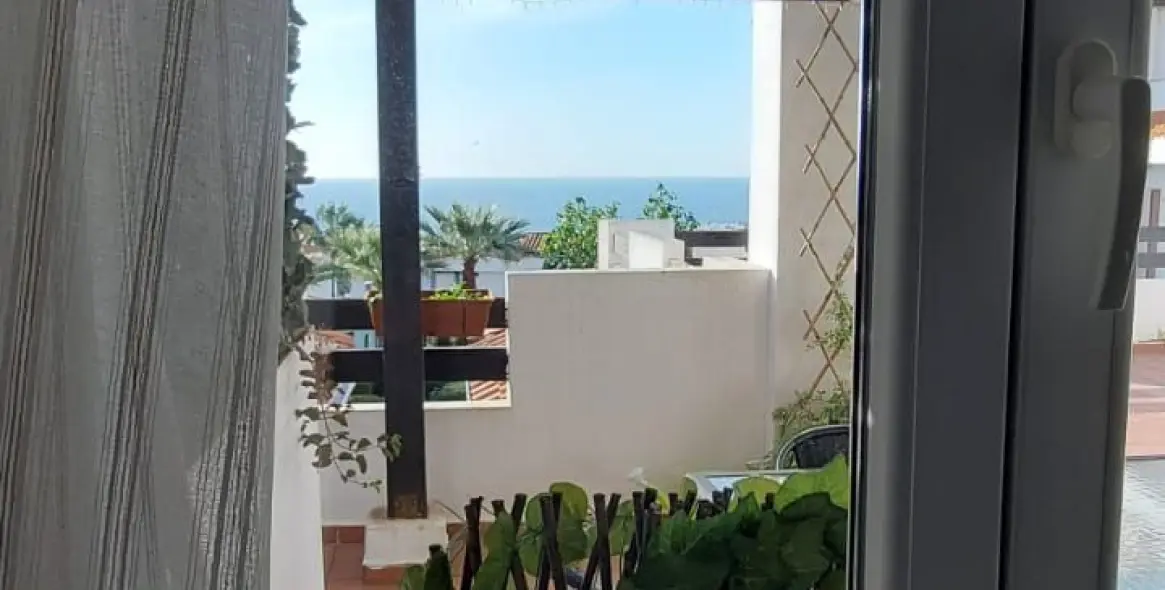 Продажа апартаментов на среднем этаже в Manilva 7