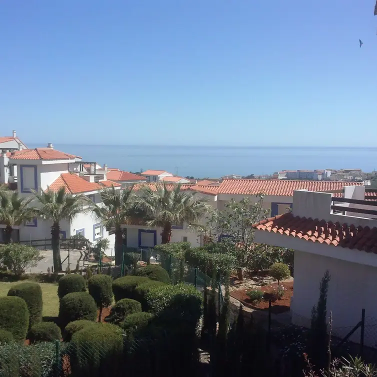 Sale of middle floor apartment in Manilva