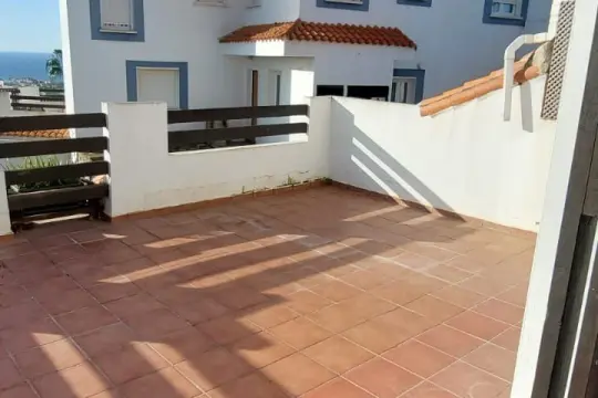 Image 4 thumb