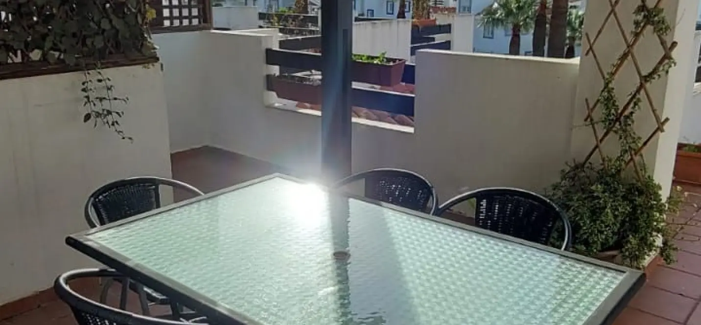 Sale of middle floor apartment in Manilva 4
