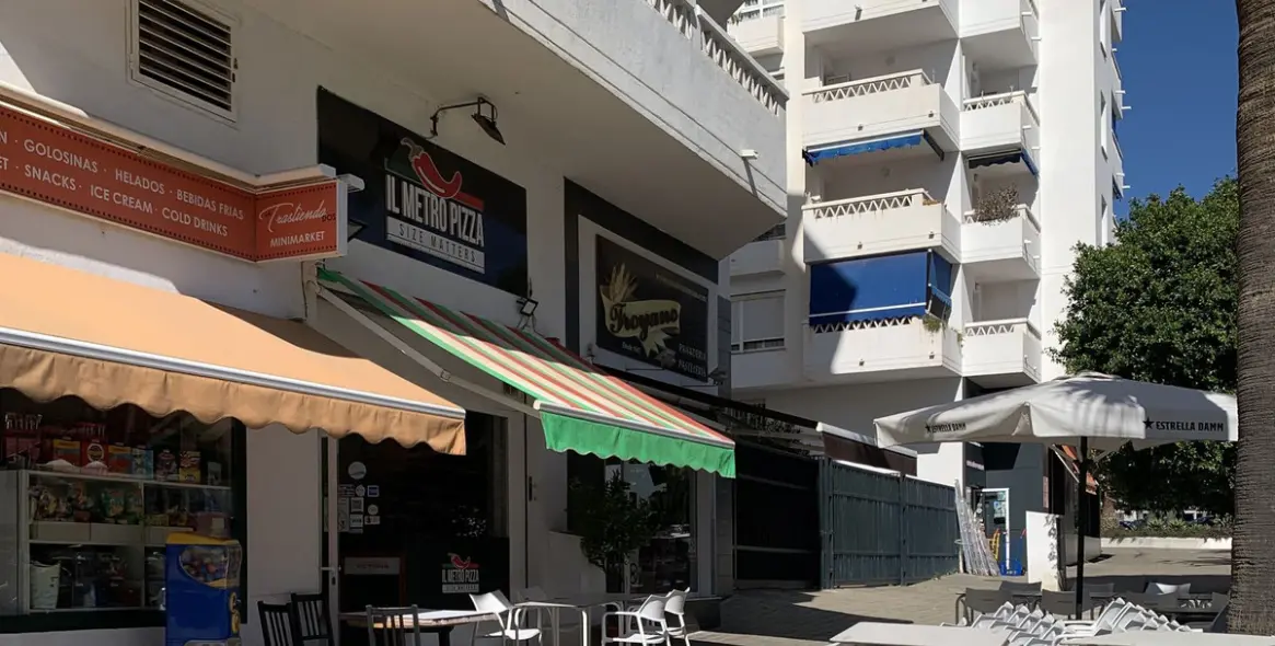 Venta de restaurante en Nueva Andalucía 2