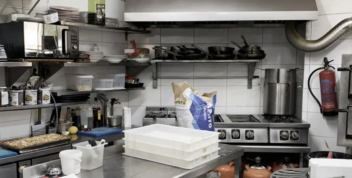 Venta de restaurante en Nueva Andalucía 10