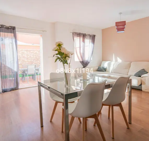 Sale of townhouse in Benajarafe