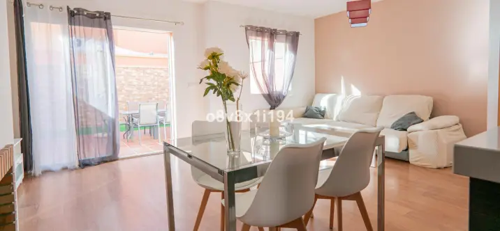 Sale of townhouse in Benajarafe 2