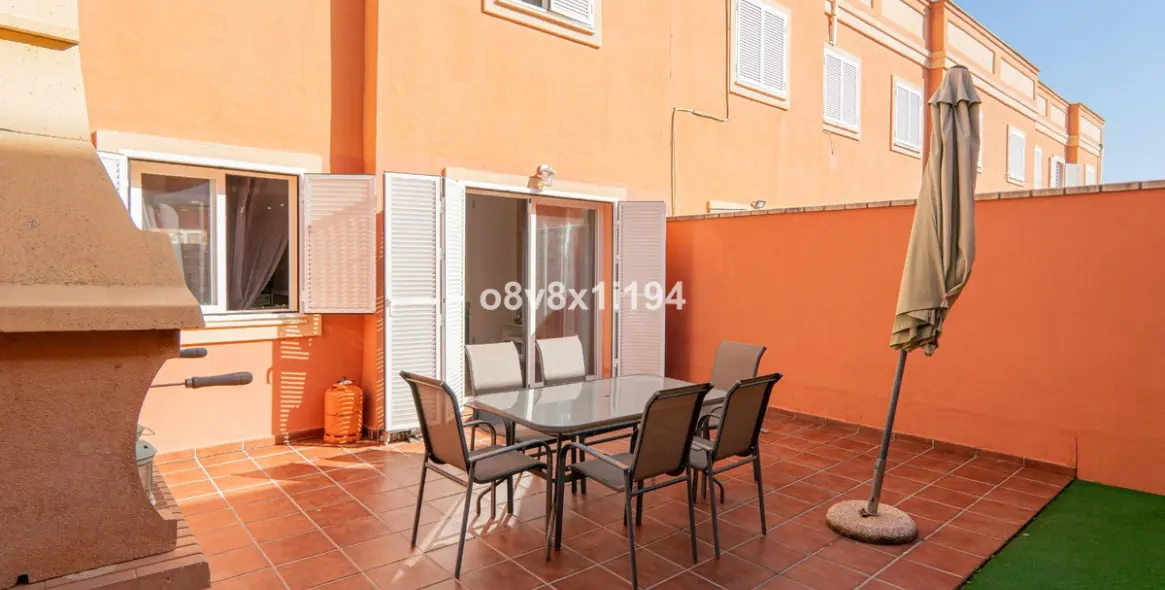 Sale of townhouse in Benajarafe 6