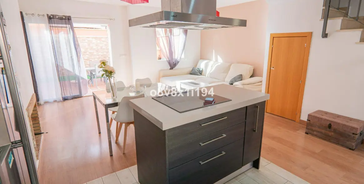 Sale of townhouse in Benajarafe 18