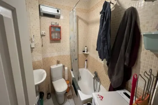 Image 9 thumb