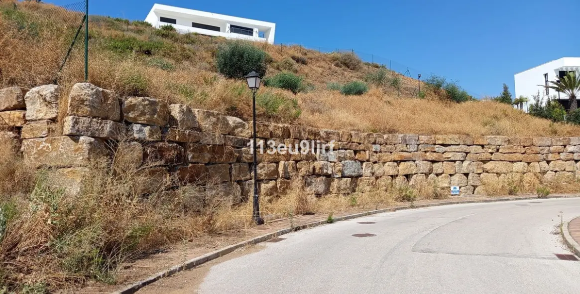 Продажа  жилого участка в La Cala Golf 1