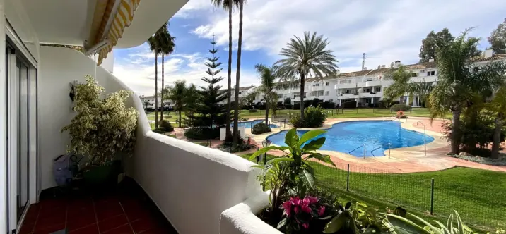 Продажа апартаментов на среднем этаже в Mijas Golf 1