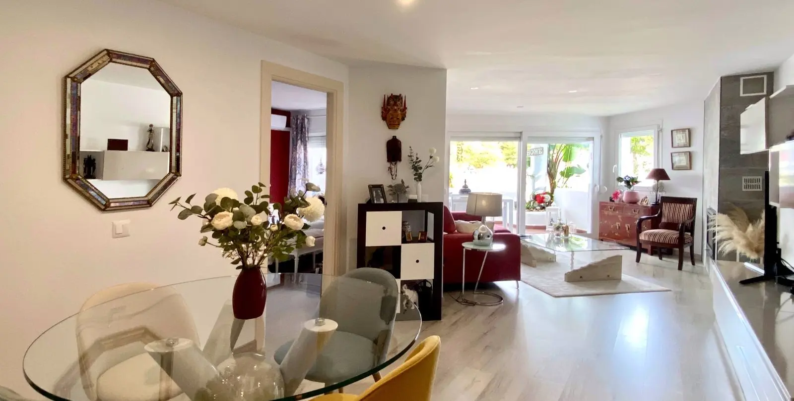 Sale of middle floor apartment in Mijas Golf 9
