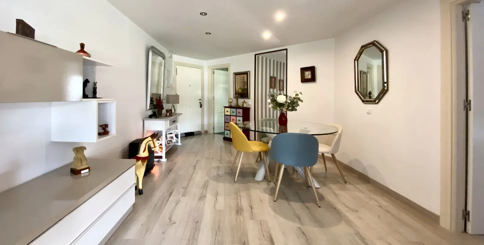 Sale of middle floor apartment in Mijas Golf 11