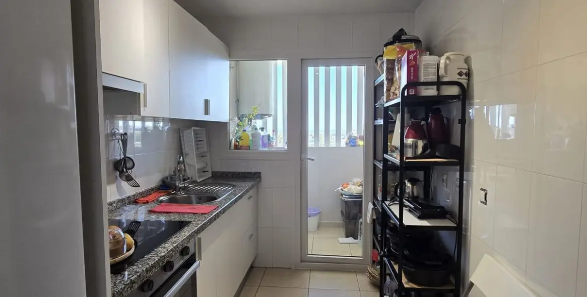 Sale of middle floor apartment in Nueva Andalucía 10