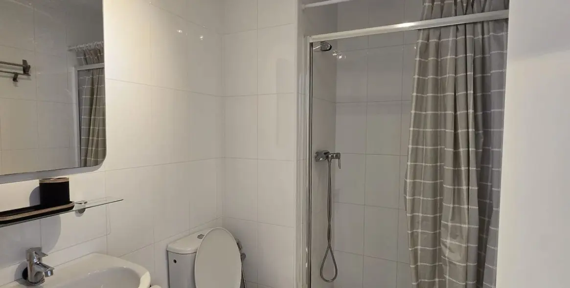 Sale of middle floor apartment in Nueva Andalucía 16