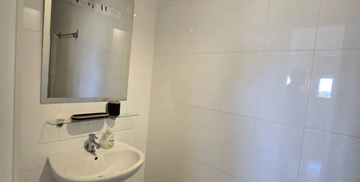 Sale of middle floor apartment in Nueva Andalucía 17